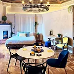 Z-Archsuites Urbe